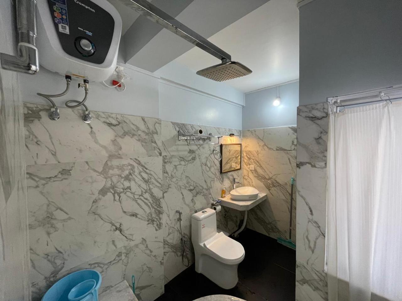 Cafe Sola Bnb Шиллонг Экстерьер фото