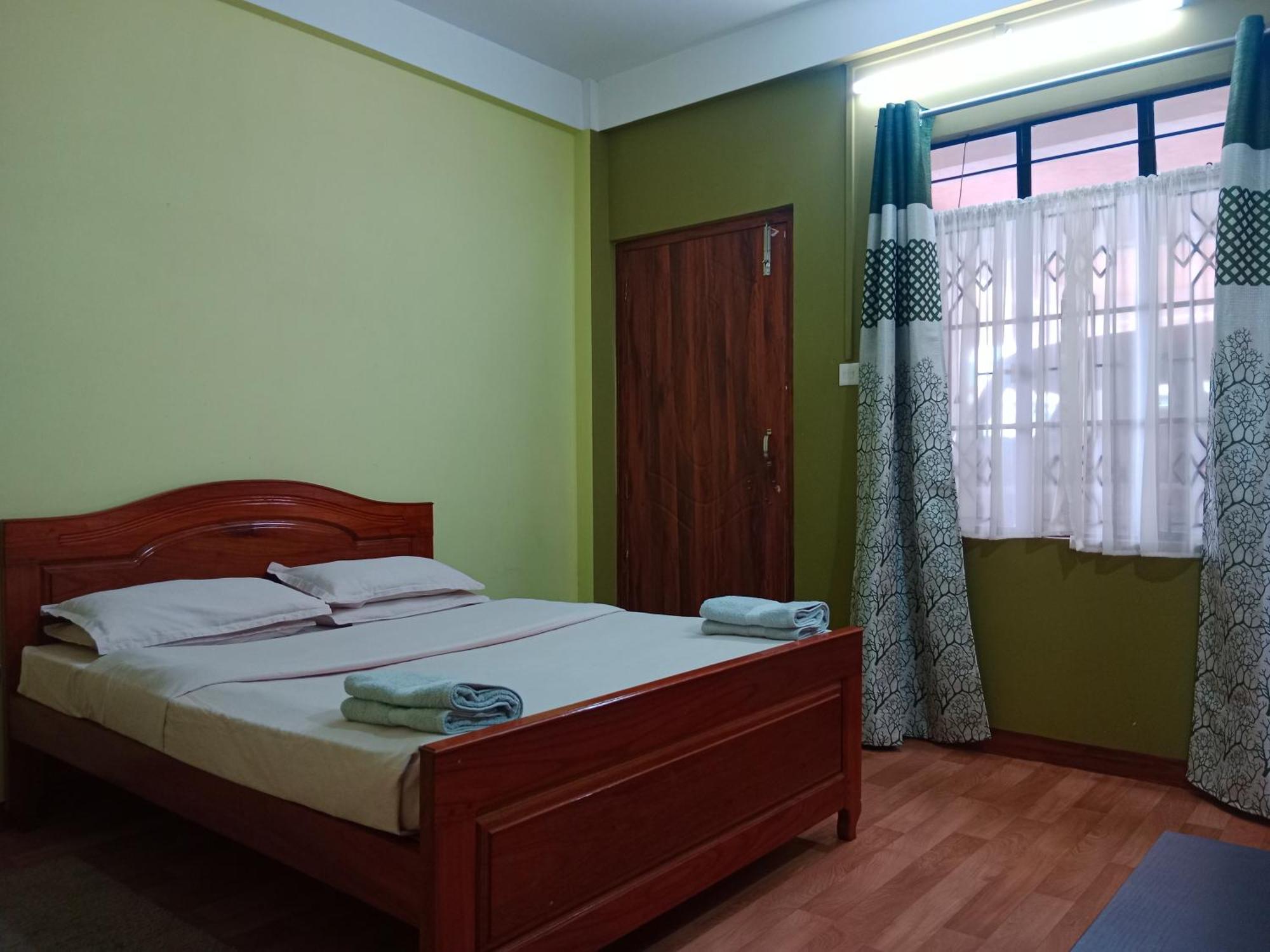 Cafe Sola Bnb Шиллонг Экстерьер фото